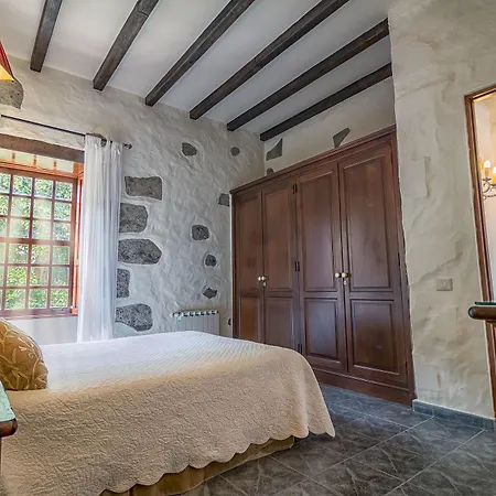 Hotel Rural Livvo Maipez מלון